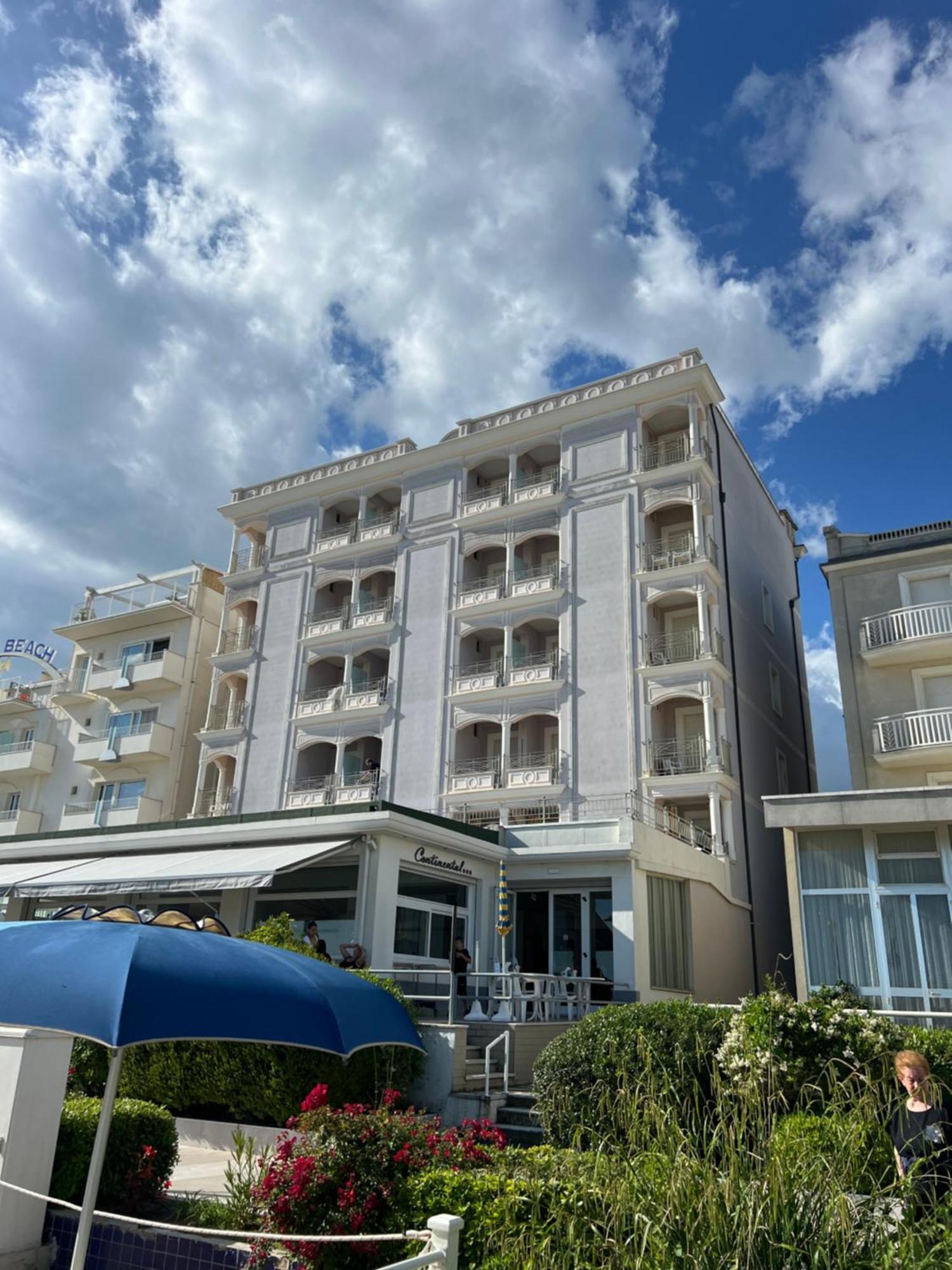 Hotel Continental Cattolica Exterior foto